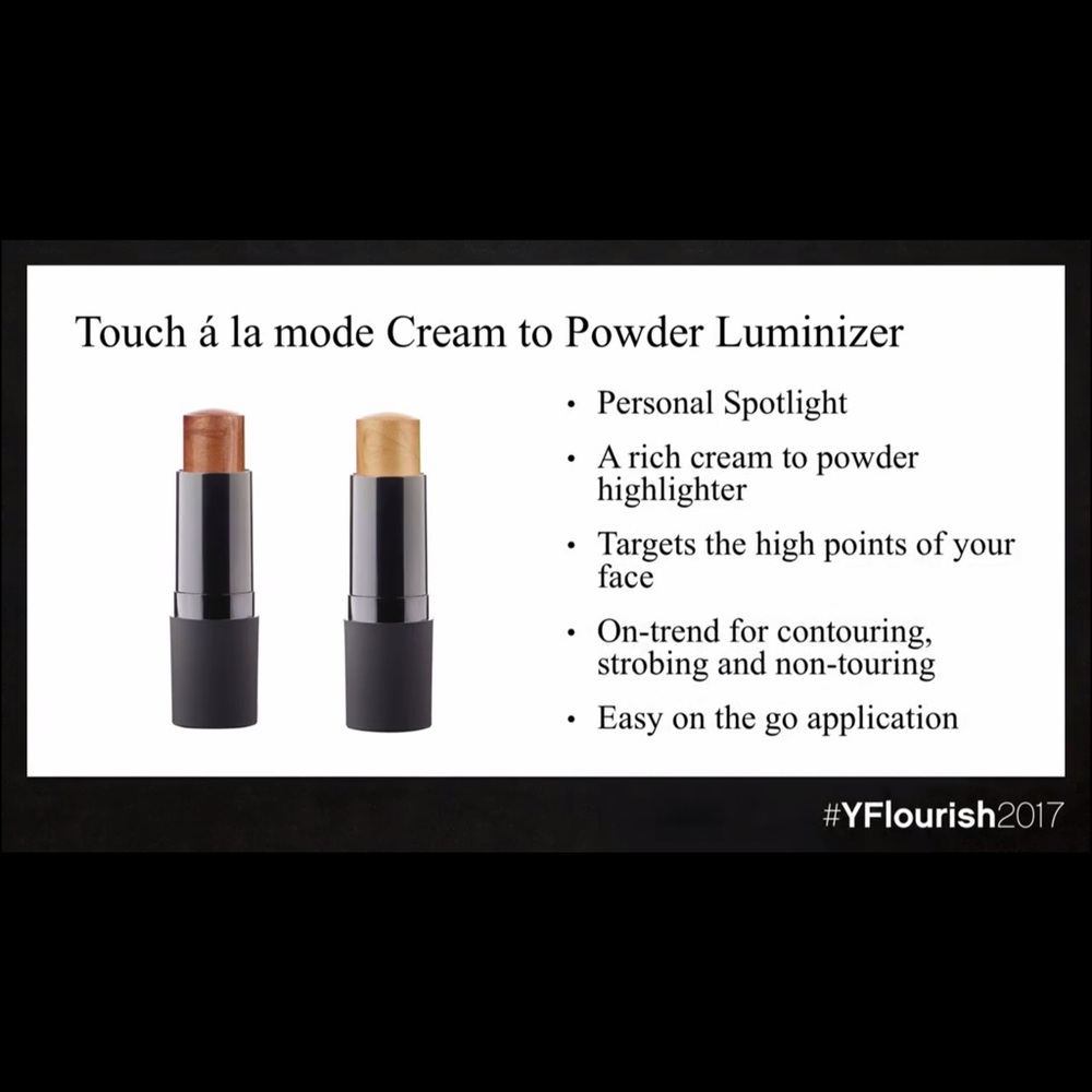 Touch a’ la mode cream to powder luminizer